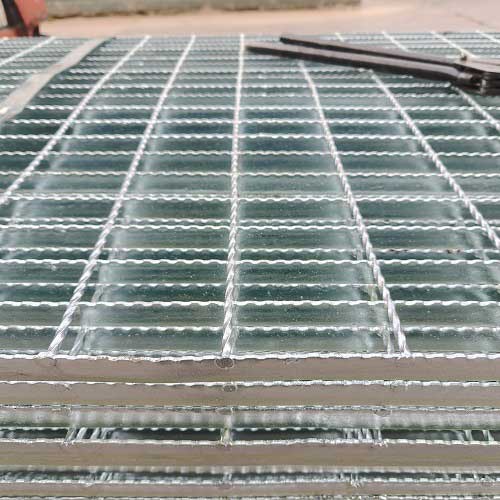 建筑材料新潮流：镀锌钢格栅板加工技术的进化