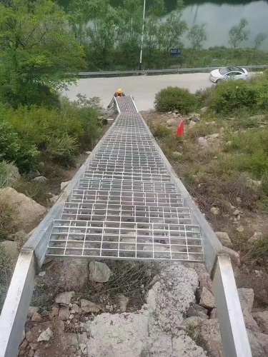 踏步板钢格栅钢格板案例