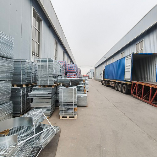 钢格板钢格栅板在海外市场的应用前景分析