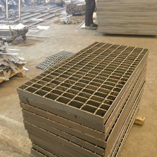 重型钢格板钢格栅板在城市中的应用
