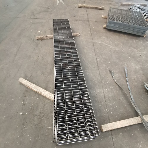 水沟排水钢格板钢格栅盖板如何恶劣环境的耐久性
