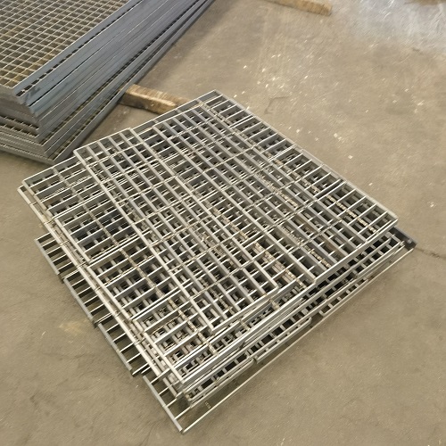 水沟排水钢格板钢格栅盖板如何恶劣环境的耐久性