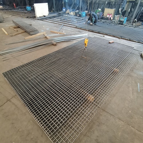 G303/30/100化工平台钢格板钢格栅：安全保障