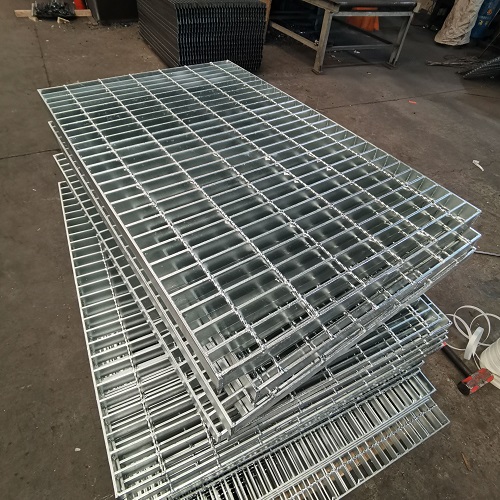 热镀锌钢格板钢格栅盖板排水性能如何