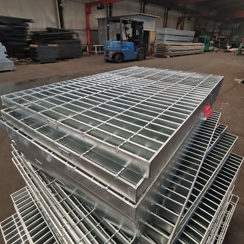 钢厂转炉平台镀锌钢格板钢格栅的保养
