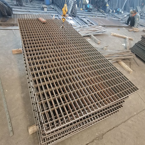 G323/40/100W钢格栅板用于建筑走道其独特优势