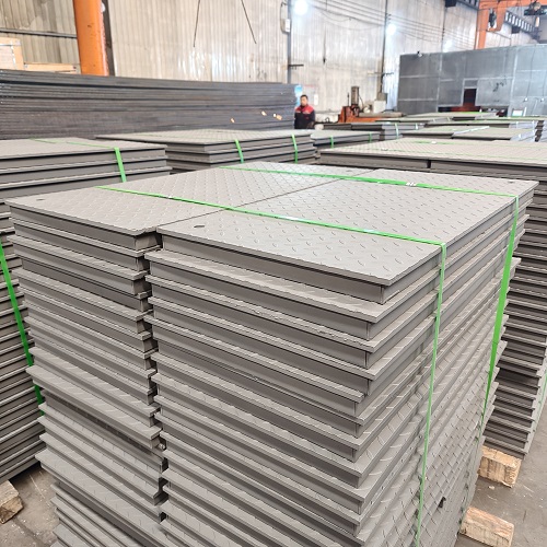 喷漆复合钢格板钢格栅板在工业中的安全功能解析