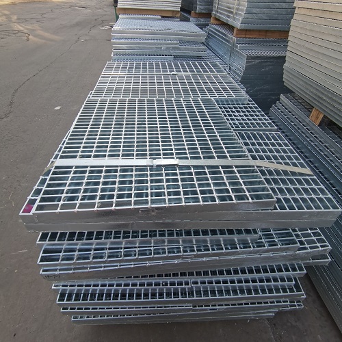 镀锌钢格板钢格栅在排水沟中的应用和优势