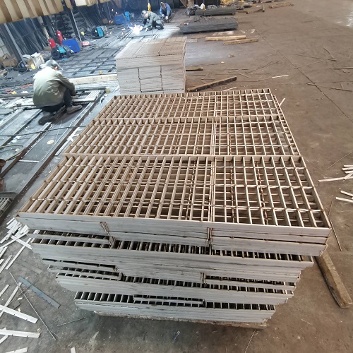 化工厂用不锈钢钢格板钢格栅：防滑、防腐相结合