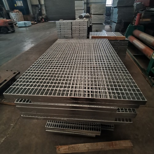 热浸锌防腐g403/30/100钢格板钢格栅港口中的应用：四大优势