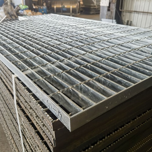 污水处理厂平台钢格栅钢格板详解
