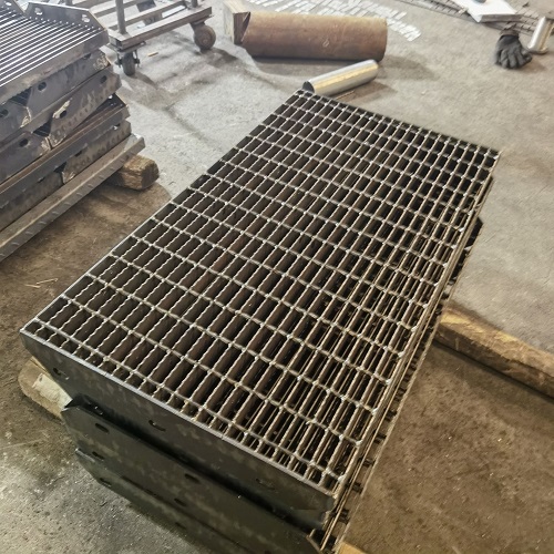 建筑景观用平台钢格栅钢格板盖板详解