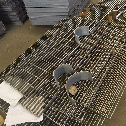 雨水箅子异型钢格栅钢格板助力高效与安全