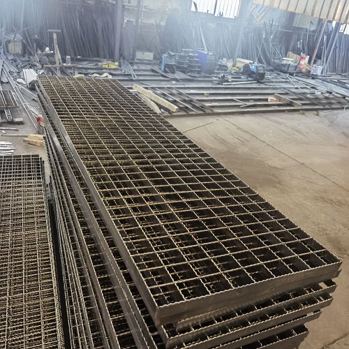 平台钢格栅钢格板的规格及选择指南