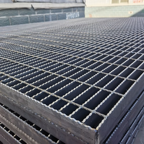 排水沟盖板钢格栅的详细规格解析与应用场景
