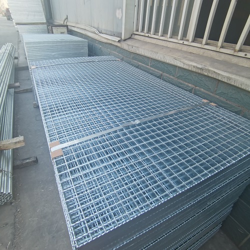 镀锌钢格栅板恶劣环境下的表现