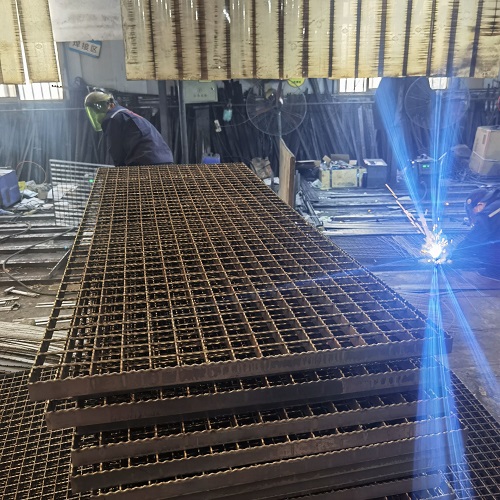 平台钢格板详解承载标准