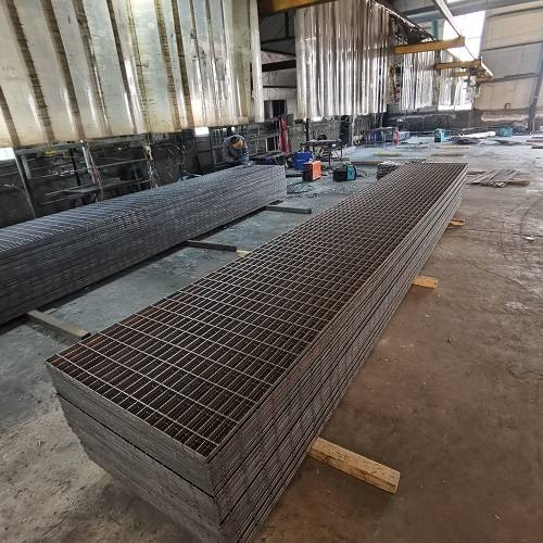 客户案例：某工厂因贪便宜买劣质钢格板，损失超百万！