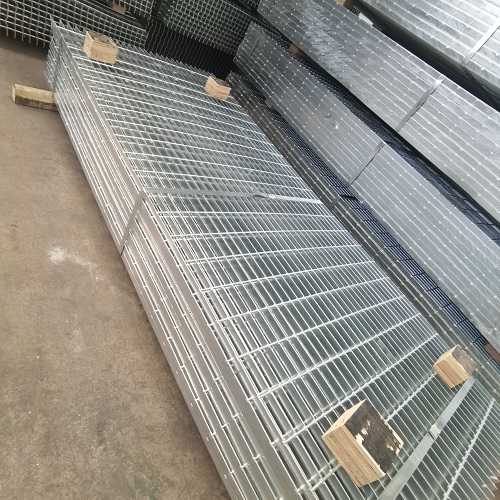 钢格栅材质怎么挑？一文读懂碳钢、不锈钢的优劣势