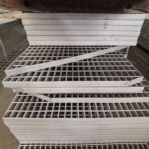 钢格栅材质怎么挑？一文读懂碳钢、不锈钢的优劣势