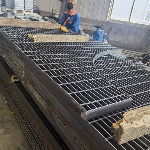 环保要求下，如何挑选符合标准的钢格栅产品？