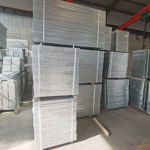 市政道路钢格栅：排水功能与耐用性的综合解决方案