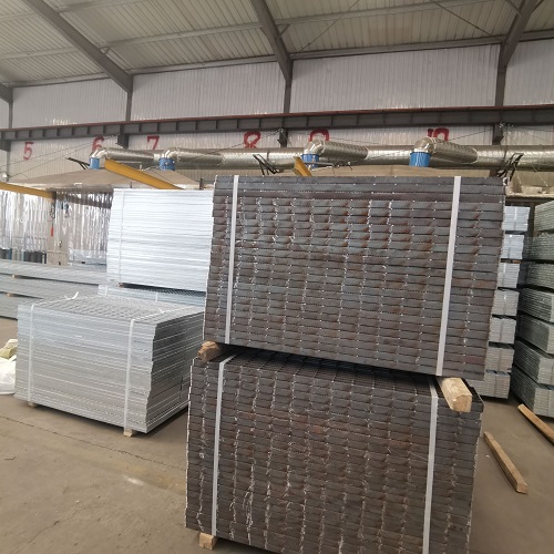 加油站钢格栅：防爆、防静电的安全解决方案