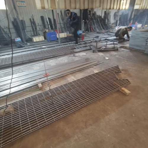 钢格栅大批量采购防坑指南：识破以次充好的火眼金睛