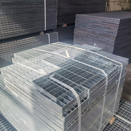 加油站钢格栅系统：安全防护的科技屏障