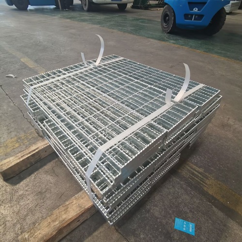 物流分拣中心钢格栅：效率革命的承载平台