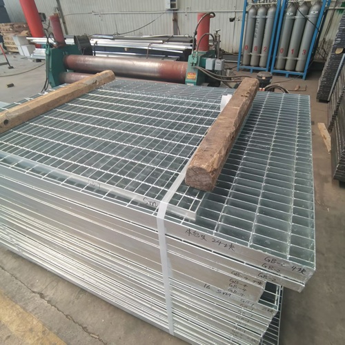 钢结构平台钢格栅：轻量化高强度搭配方案