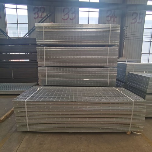 船舶甲板钢格栅：海上环境防锈方案