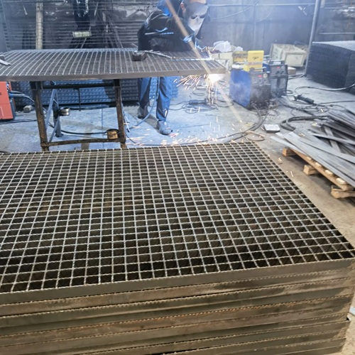 钢格栅选购雷区：这 5 种产品再便宜也别买