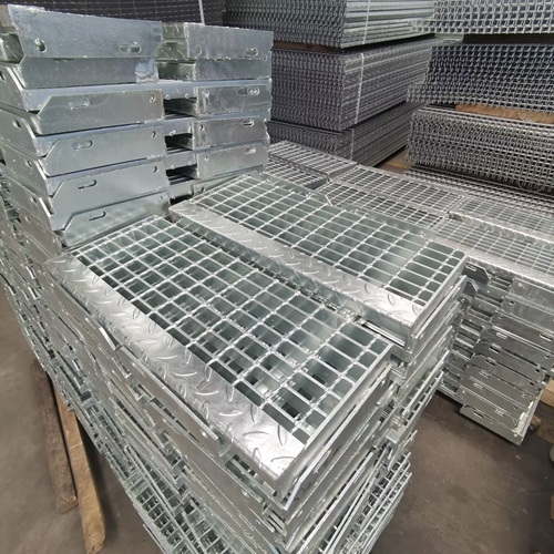 选材有讲究：钢格栅为何能走进高端工程的视野