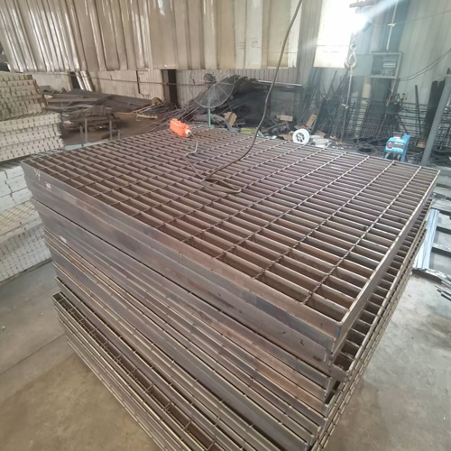 别再乱花钱了！选对钢格栅真的能省不少