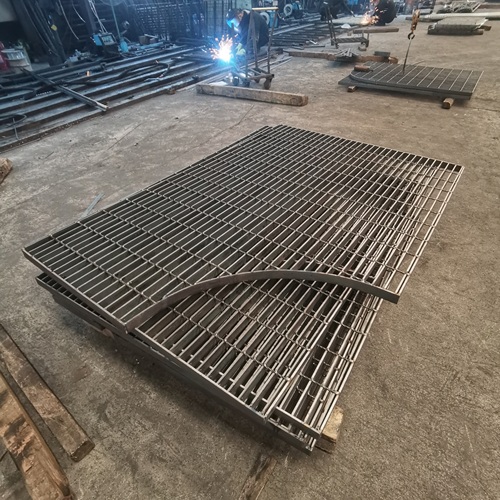 钢格板在极端环境下的表现有多稳