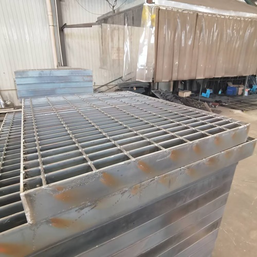 智能工厂里的钢格板，不只是铺地那么简单