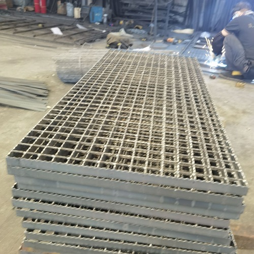 钢格板在工业平台中的应用要点