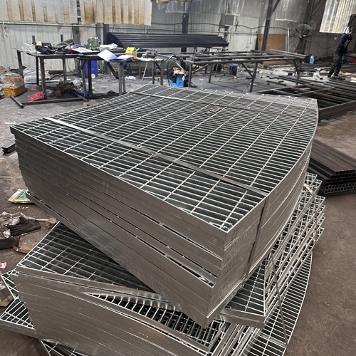 钢格栅板默默无闻却不可或缺的工程英雄