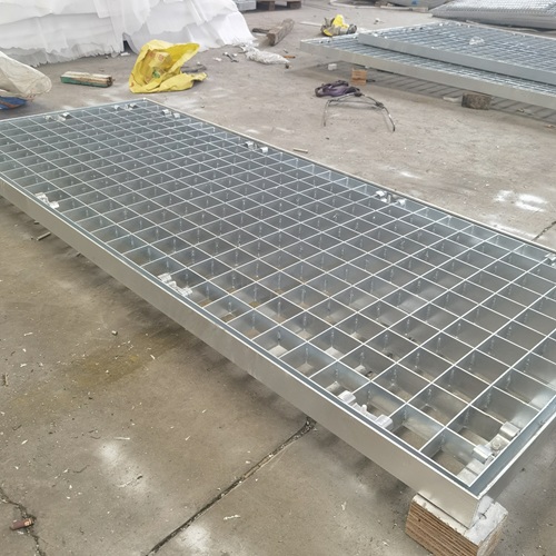 音乐节舞台搭建为什么离不开钢格栅板