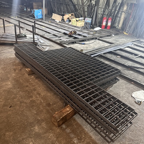 市场上钢格栅板的真假怎么辨别