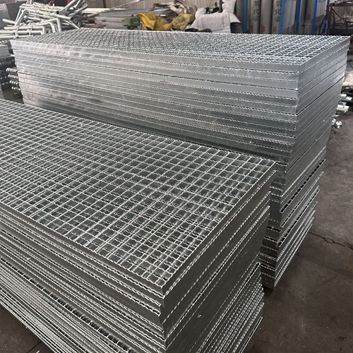 钢格板的逆袭之路从配角到工程核心材料