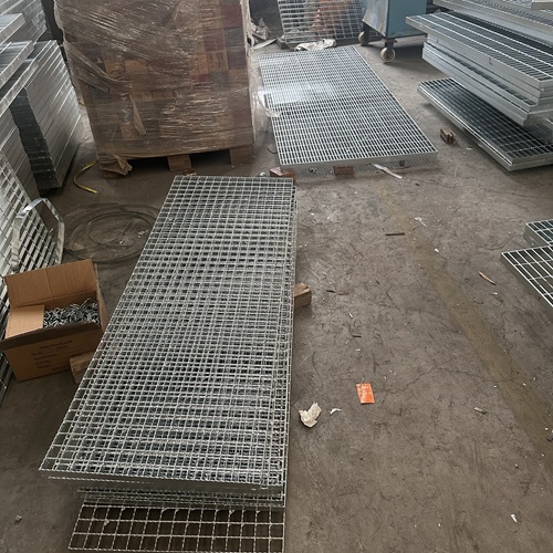 钢格板玩出设计感商业综合体隔断新选择