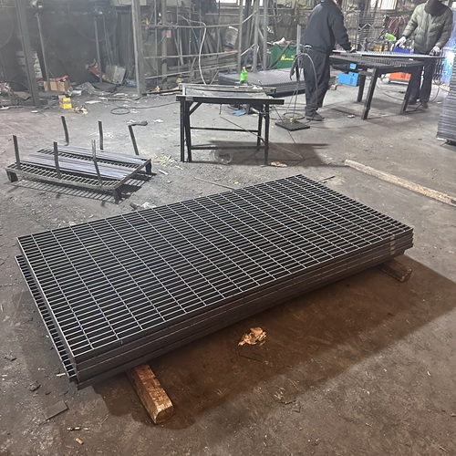 钢格板低调却不平凡的工程好帮手