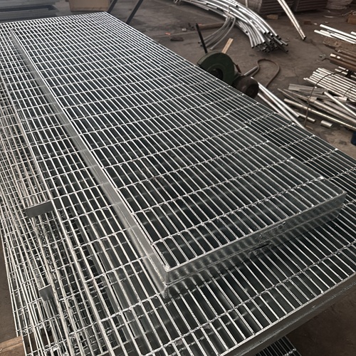 钢格板助力绿色建筑契合双碳发展需求